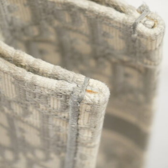 Christian Dior Book Canvas Tote Bag - Picture 11 of 13